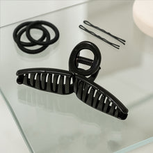 Plastic Hair Claw Clips Strong Clips (1 Pc / Mix Design & Color), Hair accessories